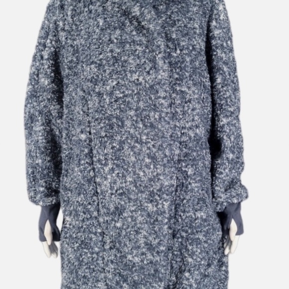 G.I.L.I. Cloud jacket with hood - Picture 4 of 16